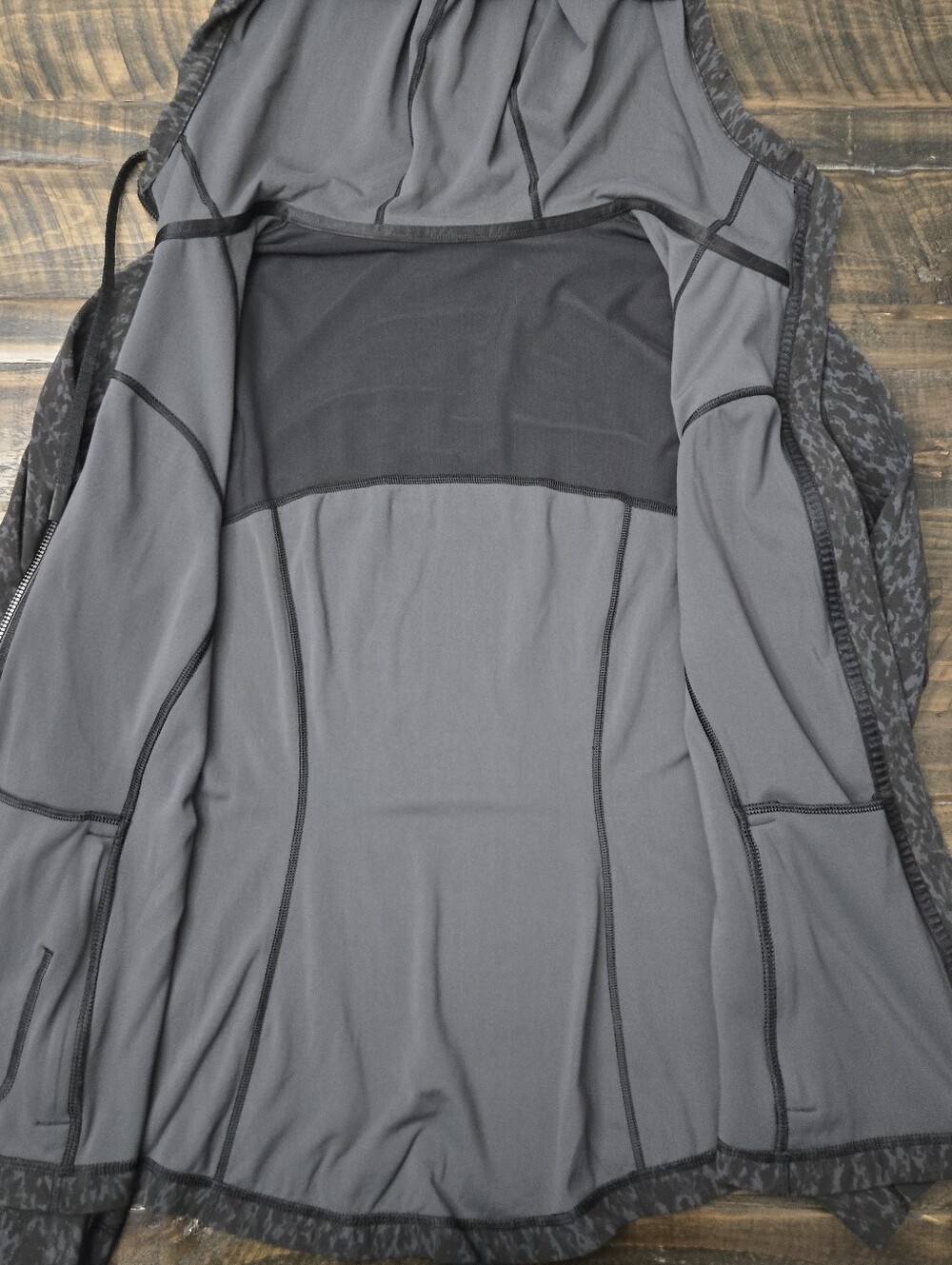 LULULEMON Hooded Define Jacket | 8 - Picture 3 of 7